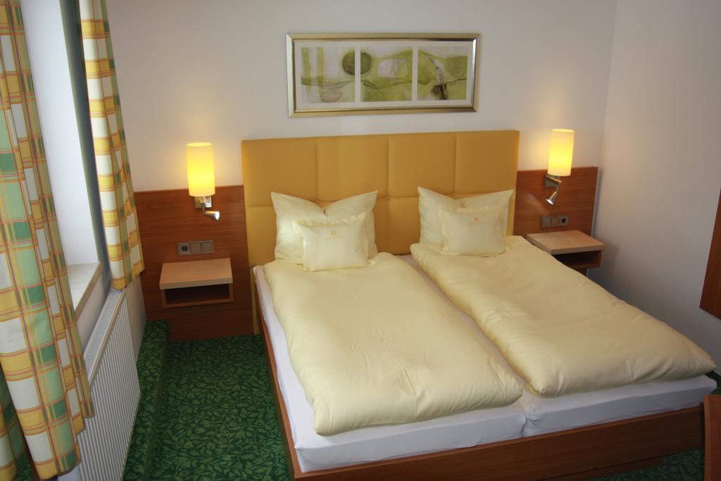 Hotel Sonnenhof Timelkam Екстериор снимка