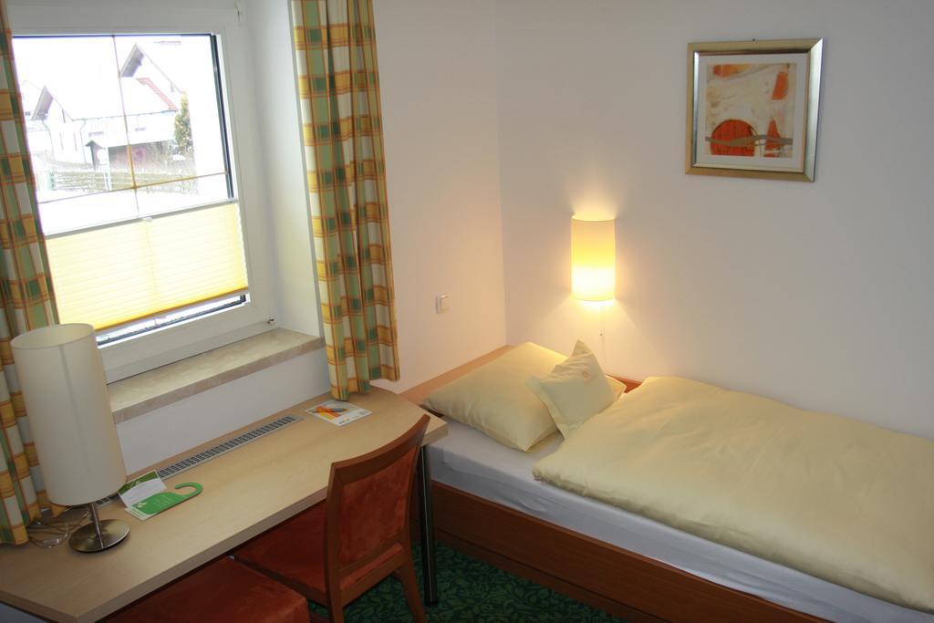 Hotel Sonnenhof Timelkam Екстериор снимка